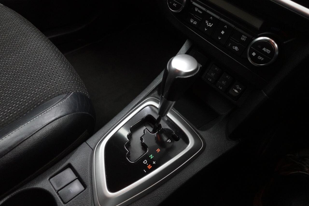 Toyota Auris - Image 20