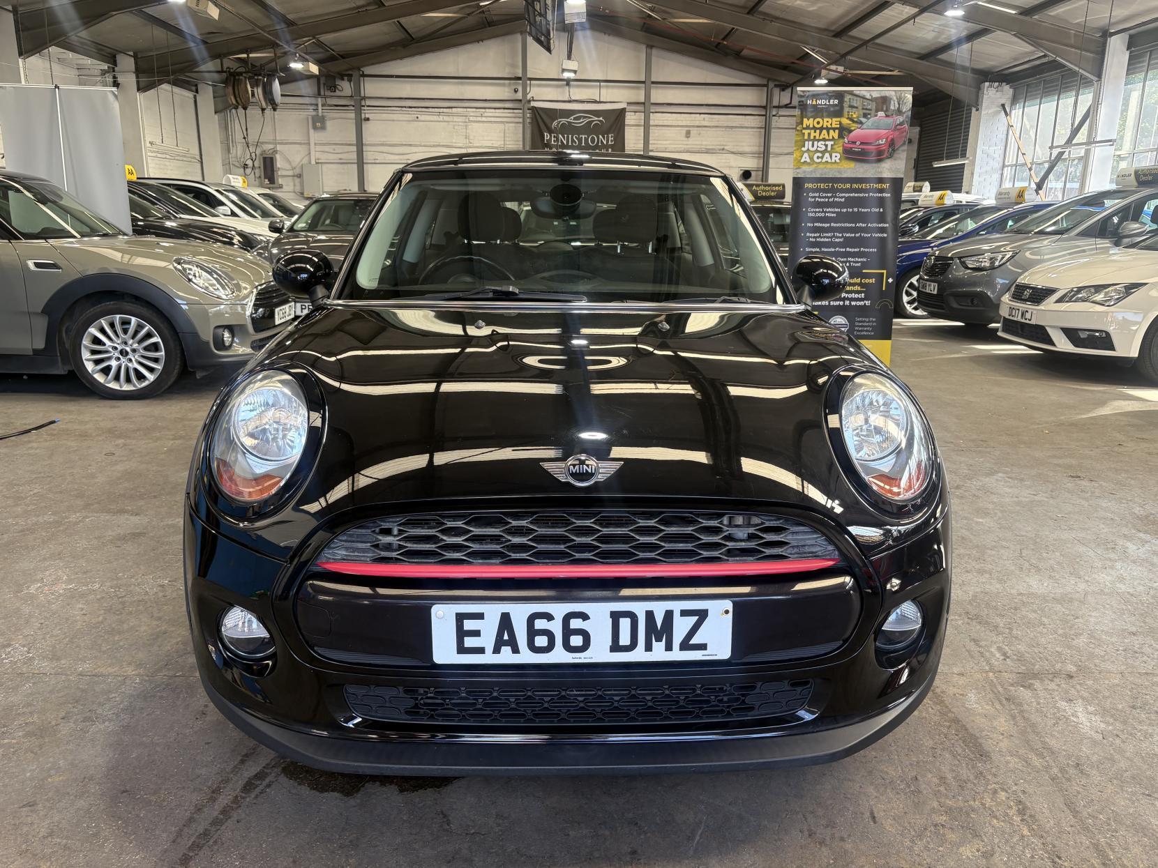 MINI Hatch - Image 3