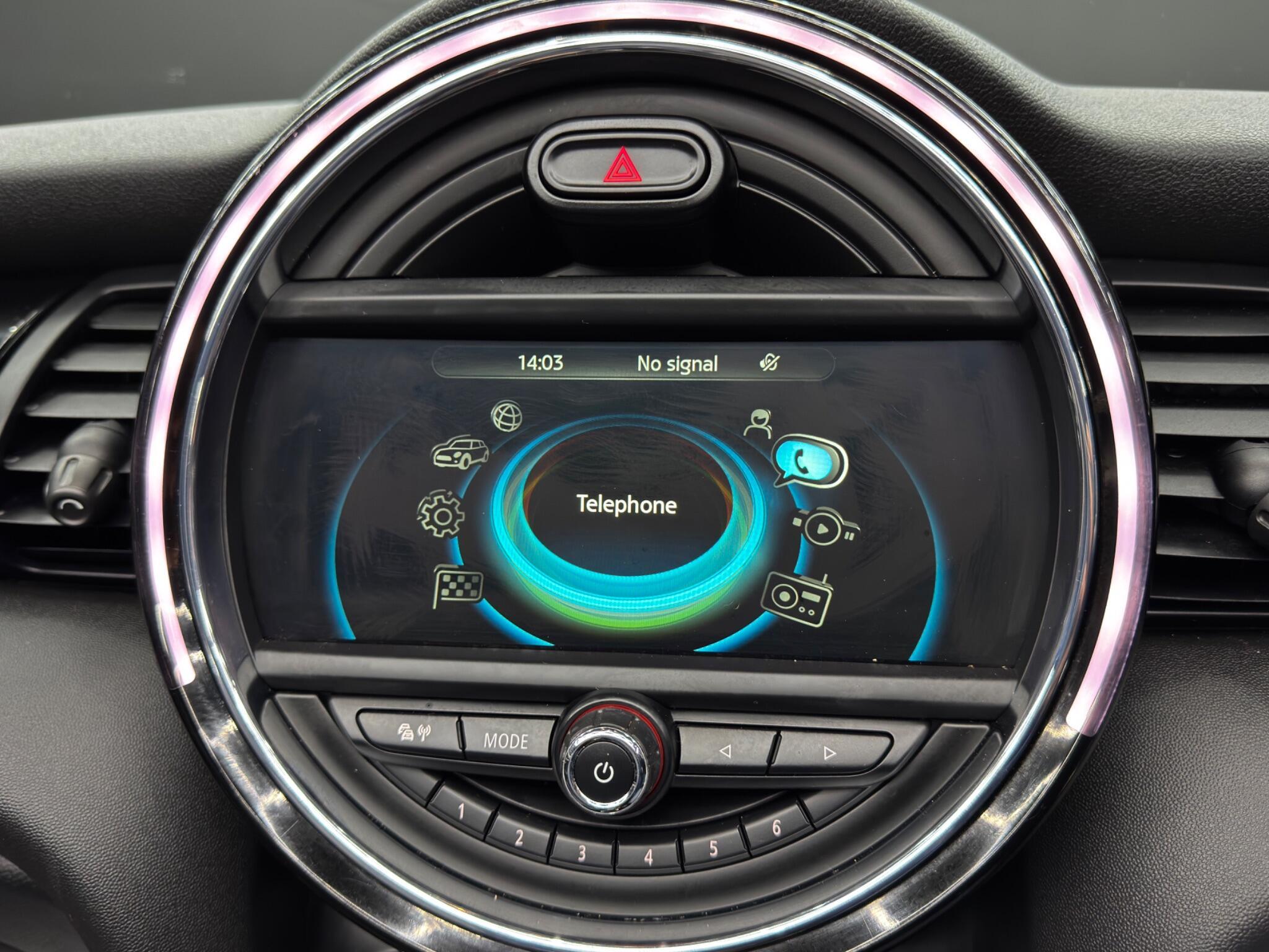 MINI Convertible - Image 28