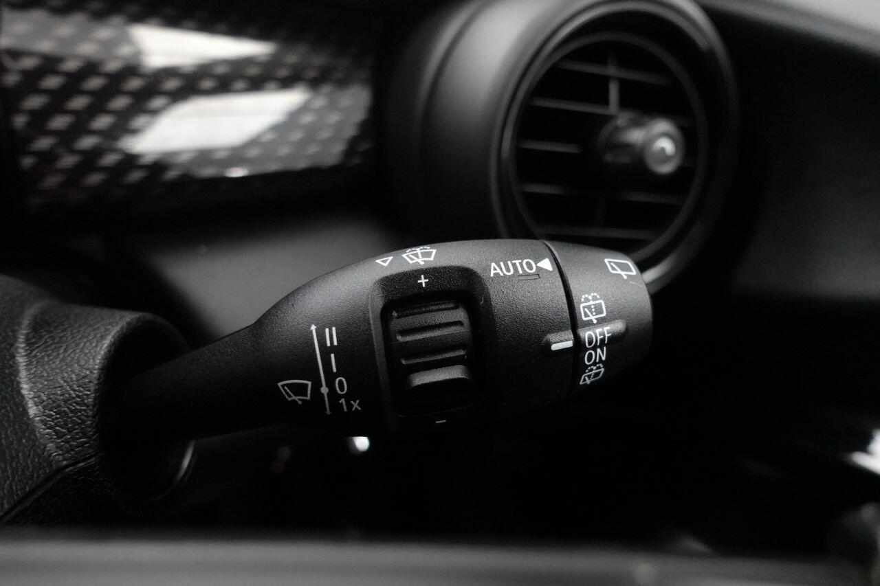 MINI Hatch - Image 20