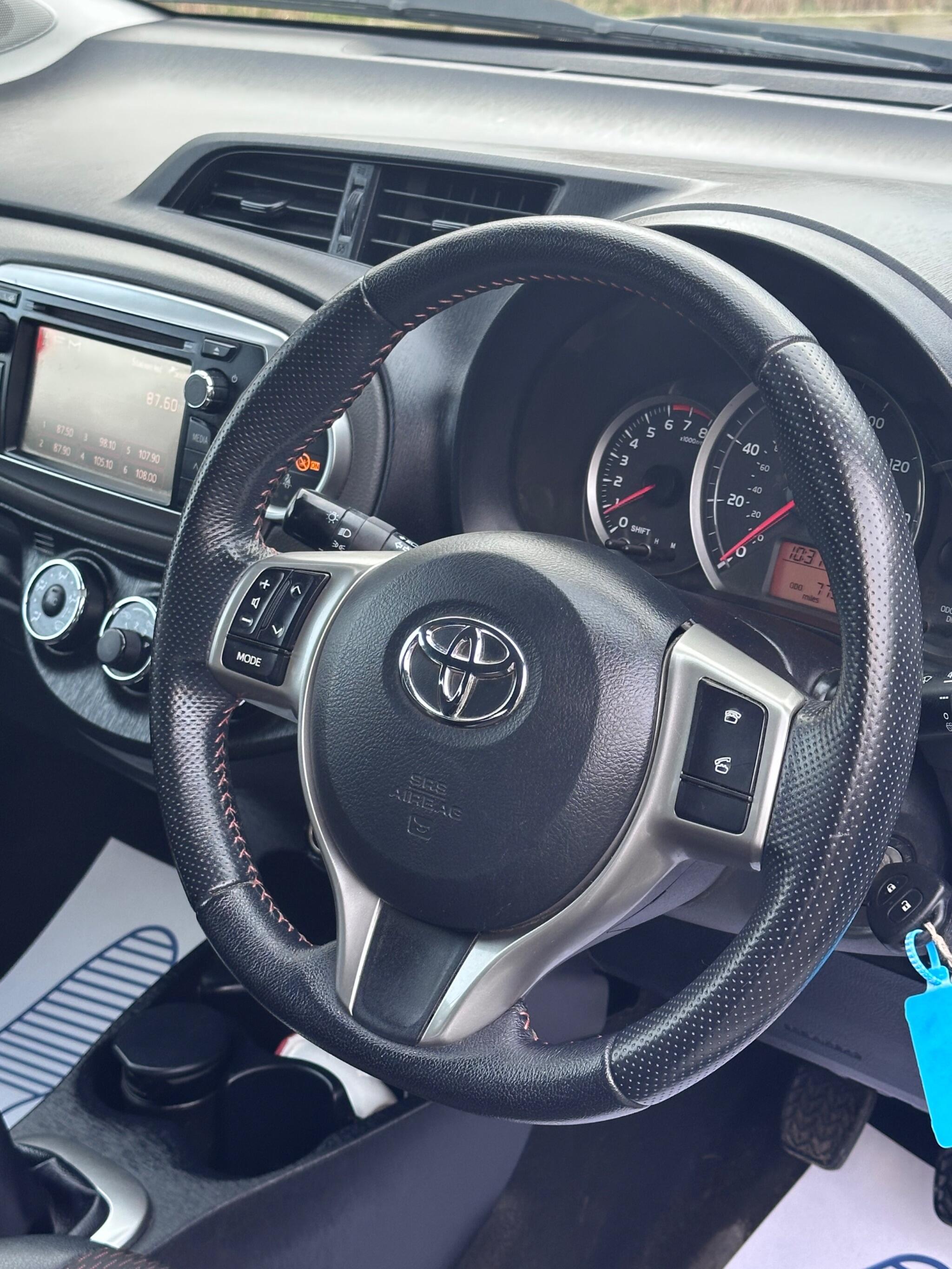 Toyota Yaris - Image 22