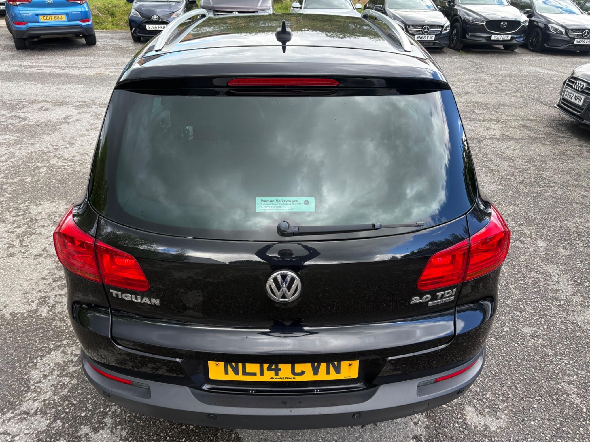 Volkswagen Tiguan - Image 17