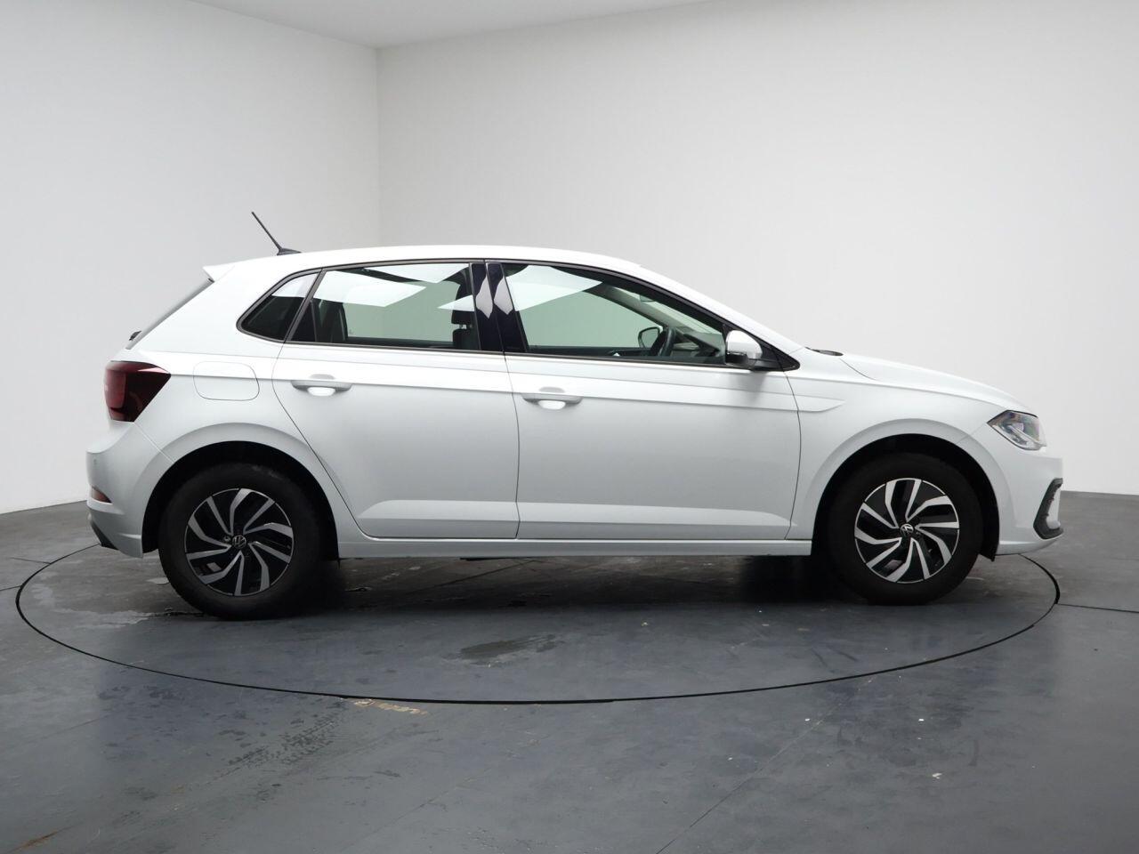 Volkswagen Polo - Image 23