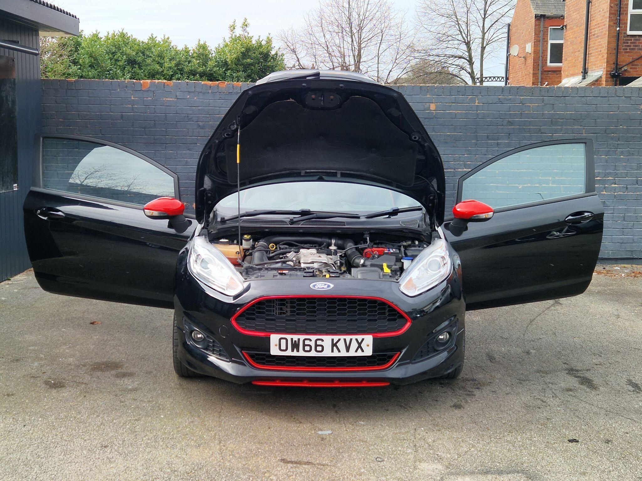 Ford Fiesta - Image 14