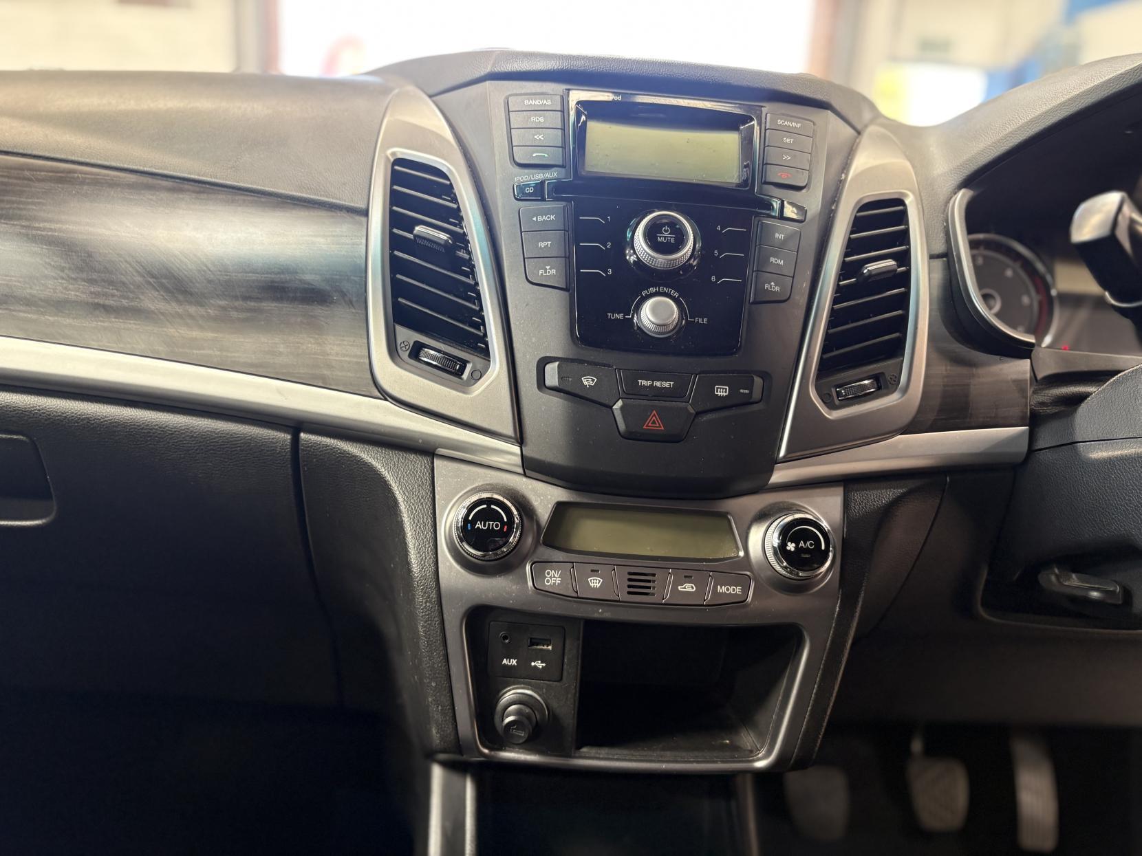 Ssangyong Korando - Image 10