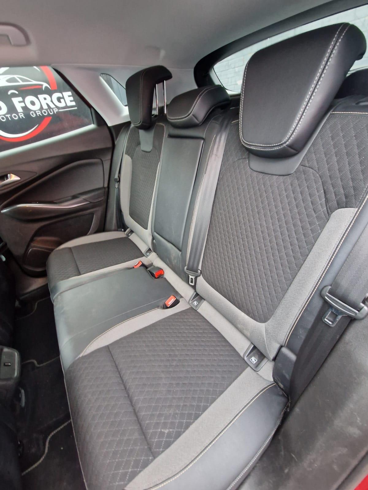 Vauxhall Grandland X - Image 37