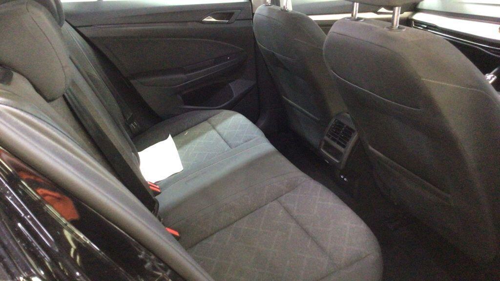 Volkswagen Golf - Image 2