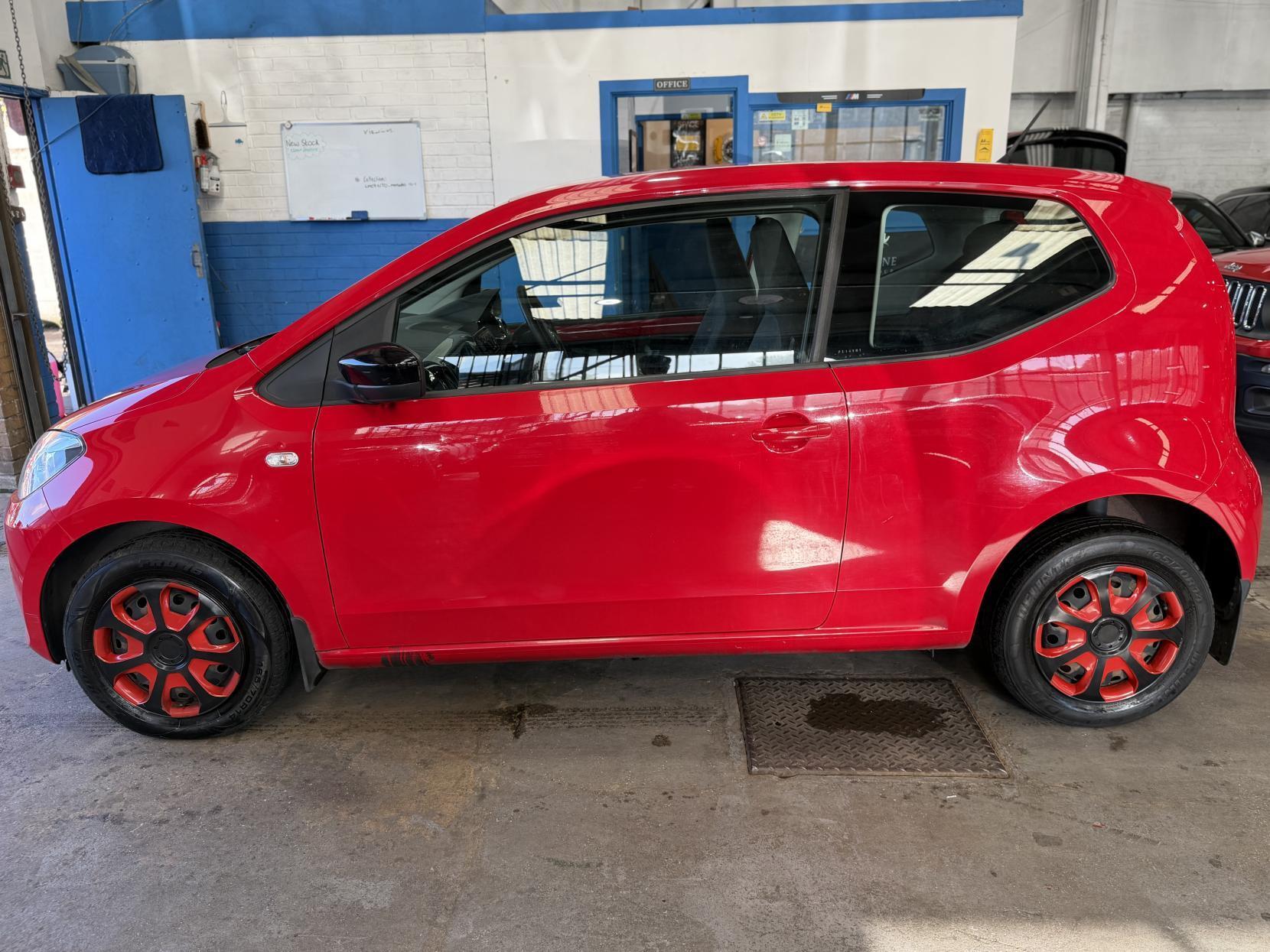 Volkswagen up! - Image 4