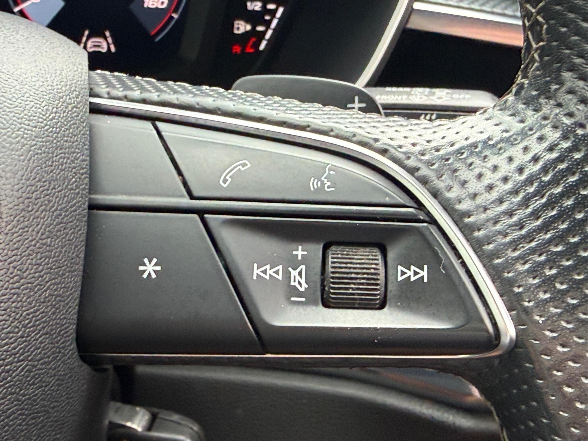 Audi Q3 - Image 20