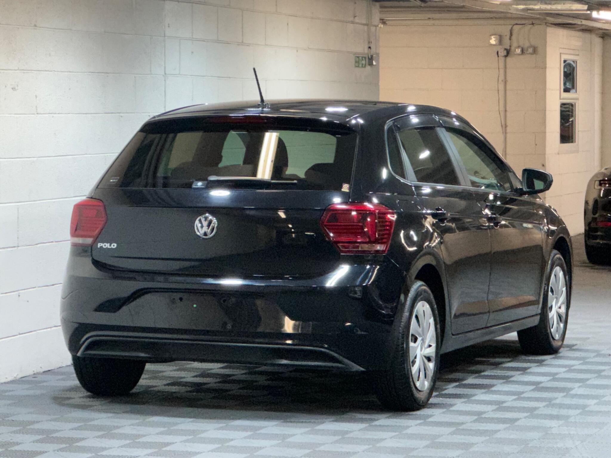 Volkswagen Polo - Image 4