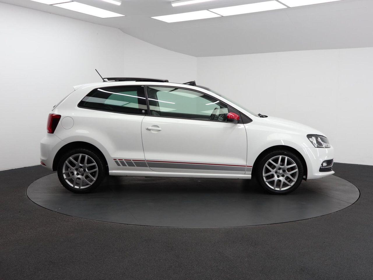 Volkswagen Polo - Image 13