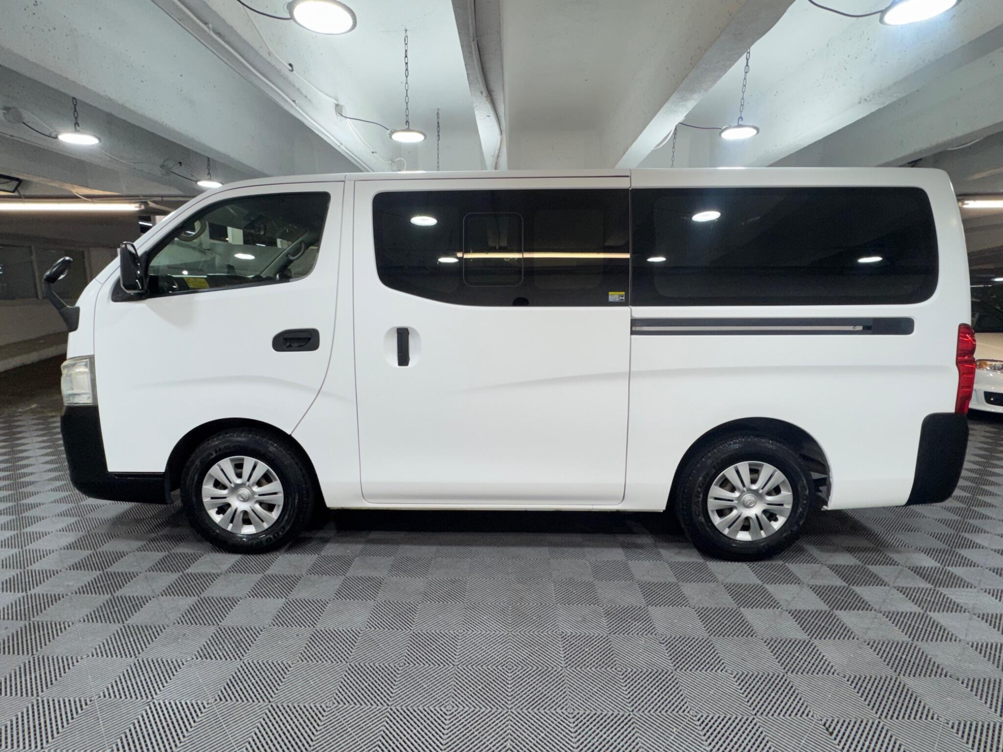 Nissan NV300 - Image 2