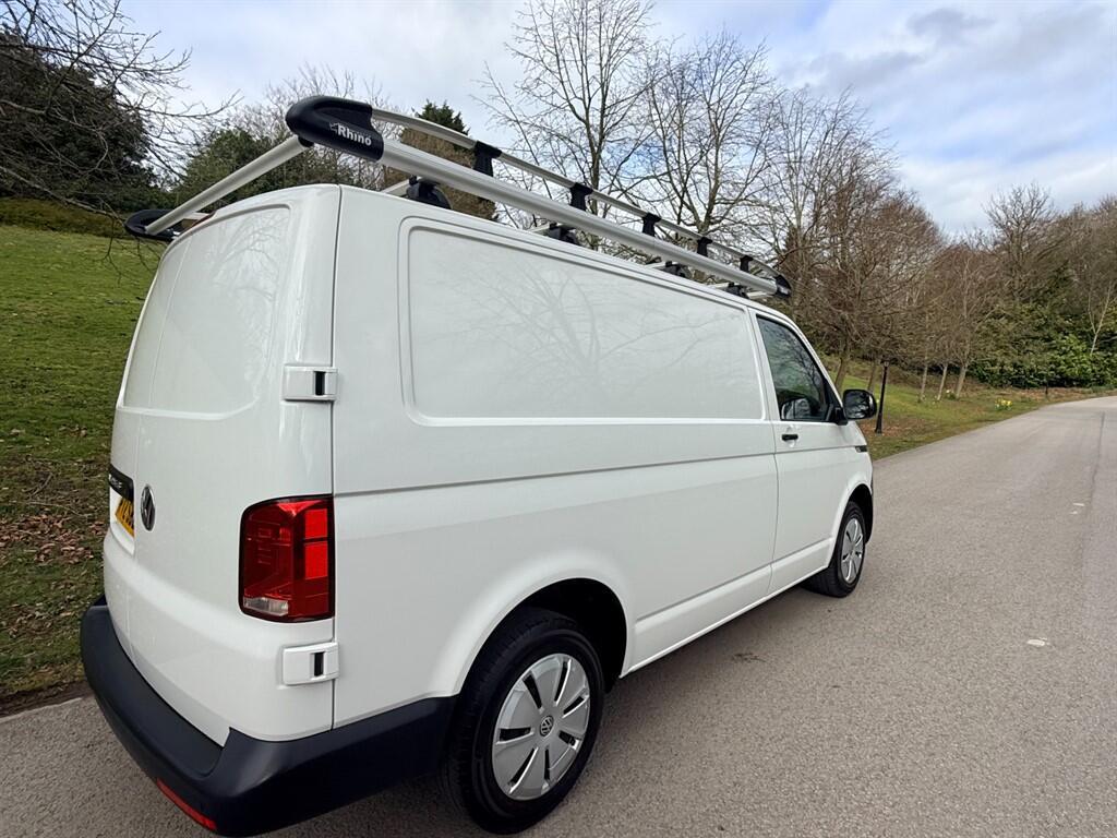 Volkswagen Transporter - Image 4