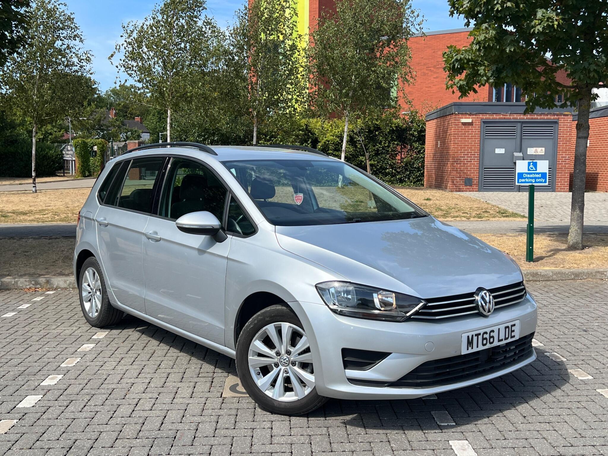 Volkswagen GOLF SV - Image 8