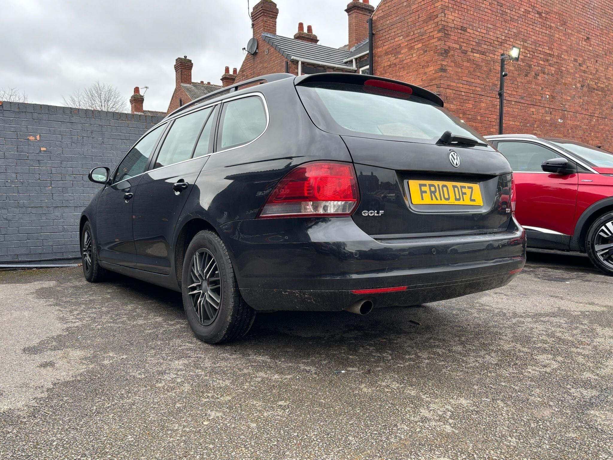 Volkswagen Golf - Image 19