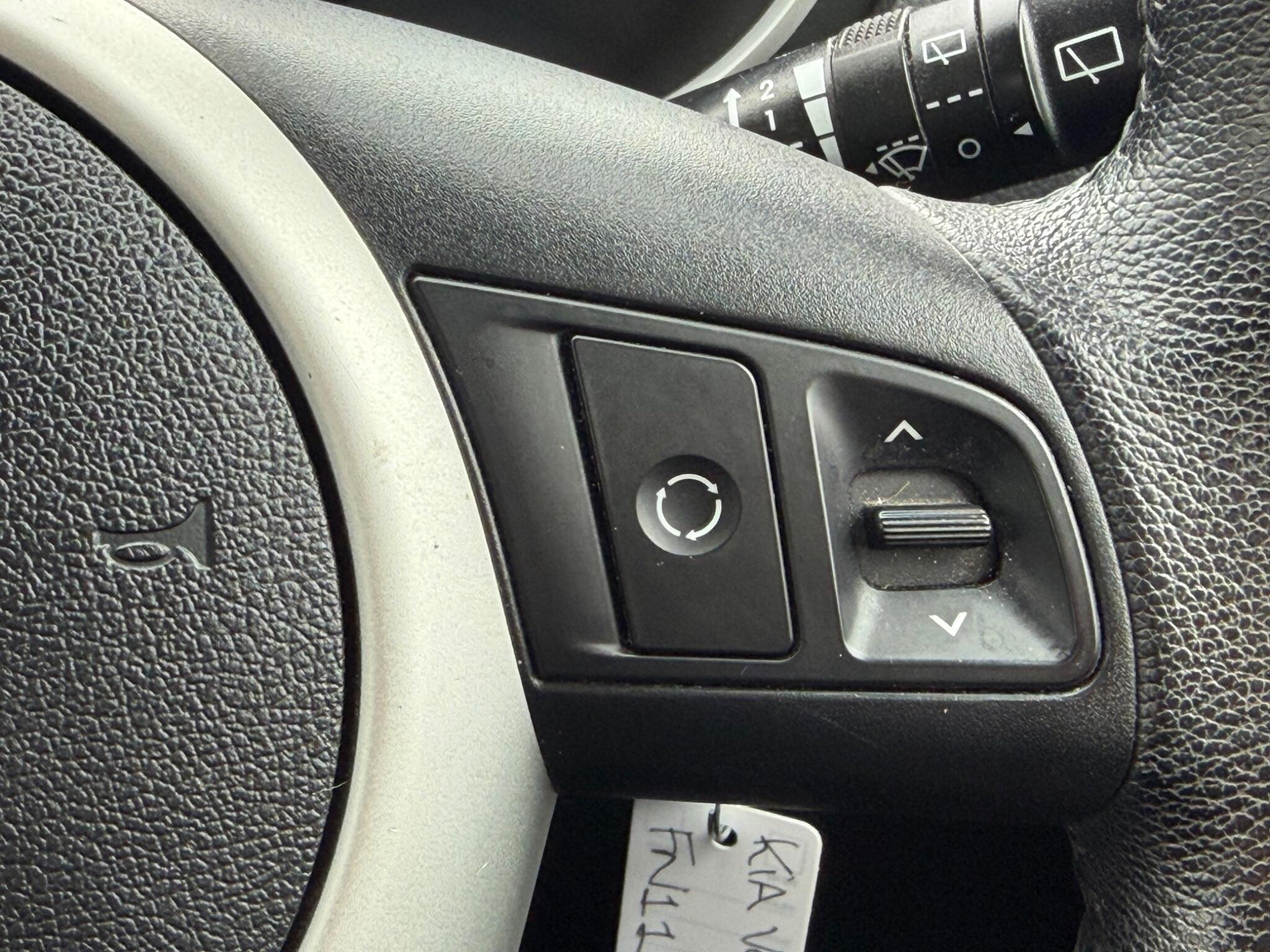 Kia Venga - Image 19