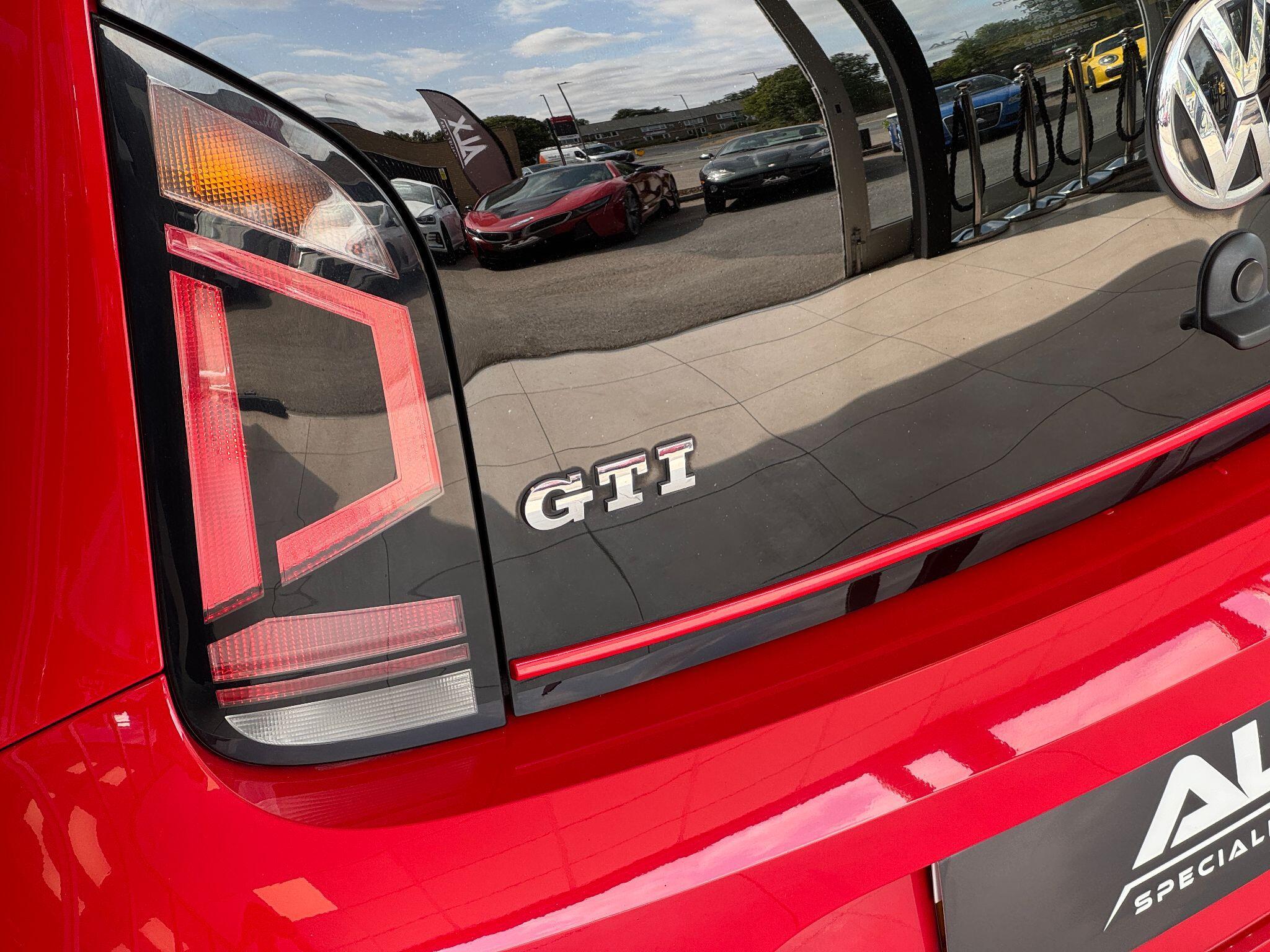 Volkswagen up! - Image 18