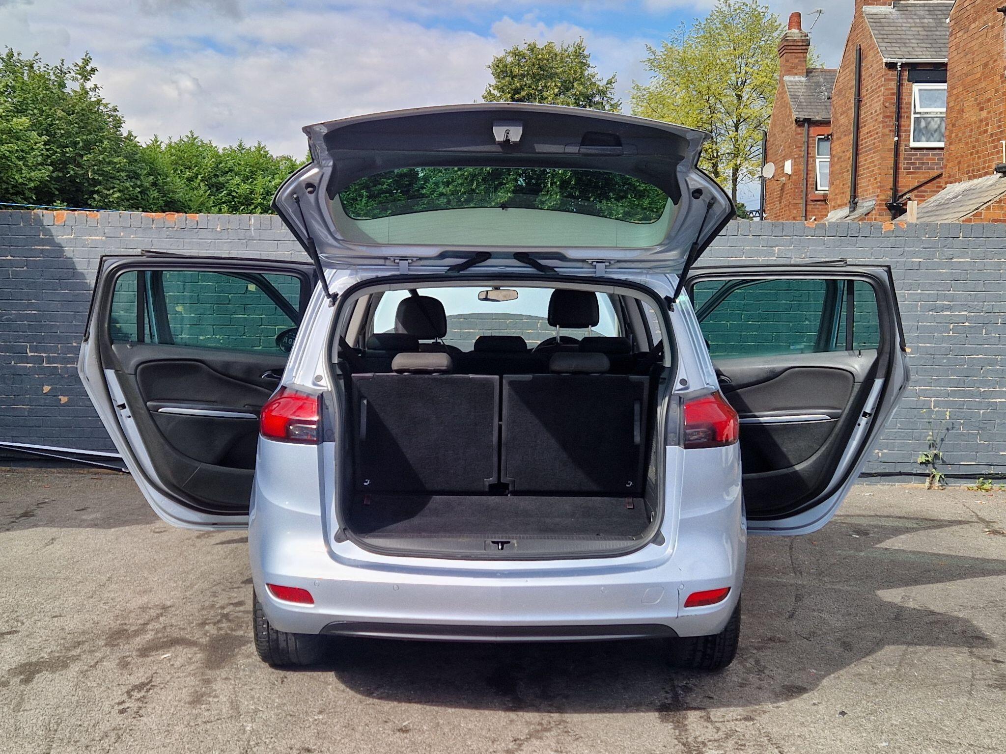 Vauxhall Zafira Tourer - Image 20