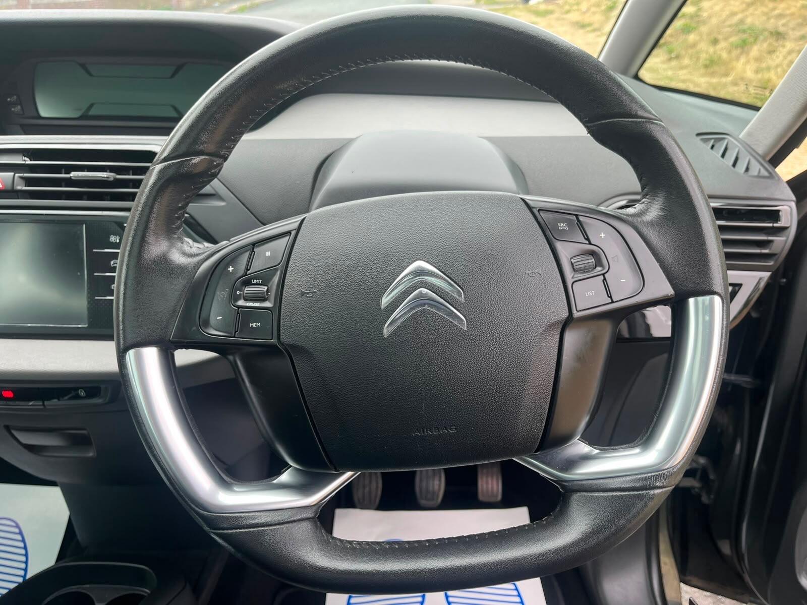 Citroen C4 Picasso - Image 17