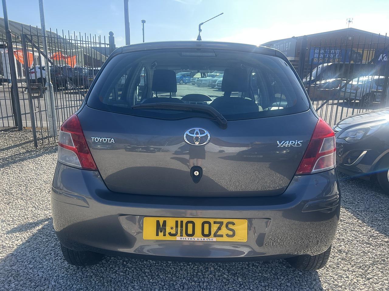 Toyota Yaris - Image 5