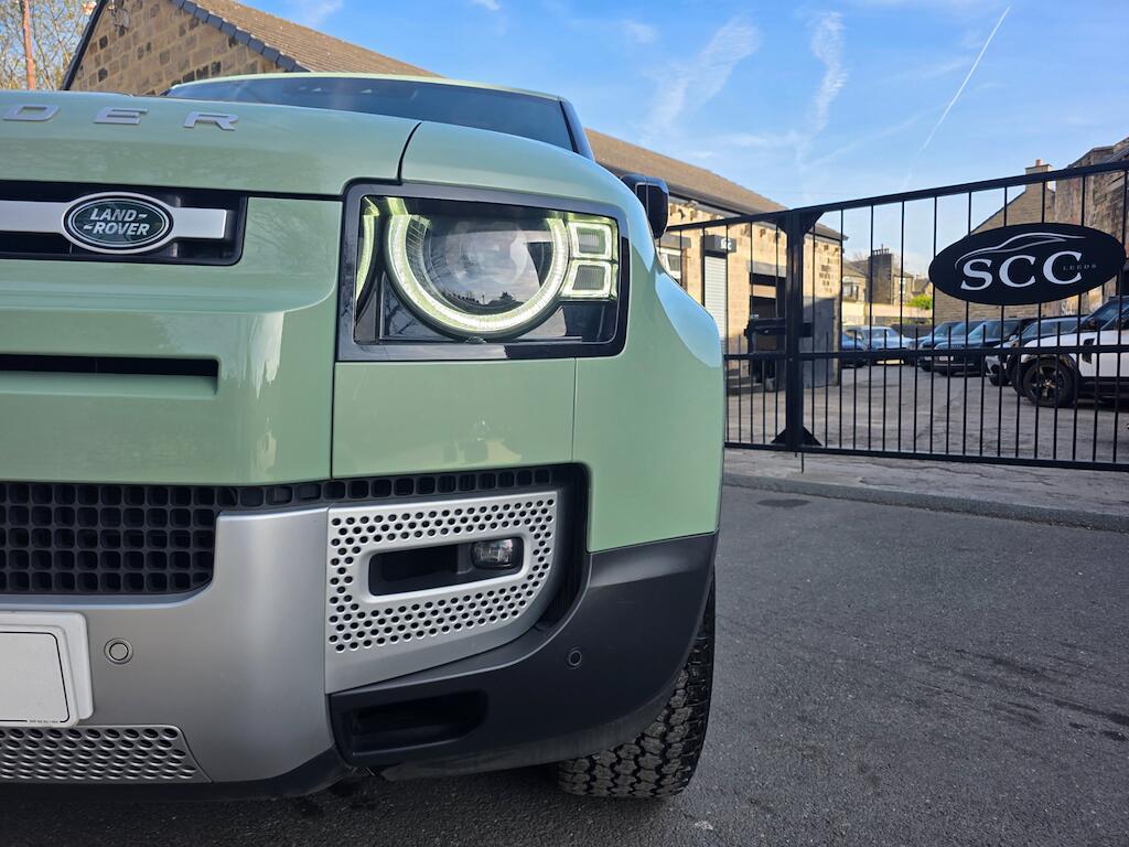 Land Rover Defender 90 - Image 25
