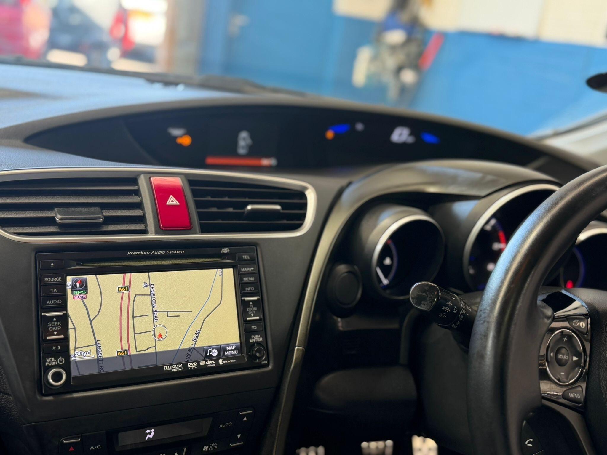 Honda Civic - Image 15