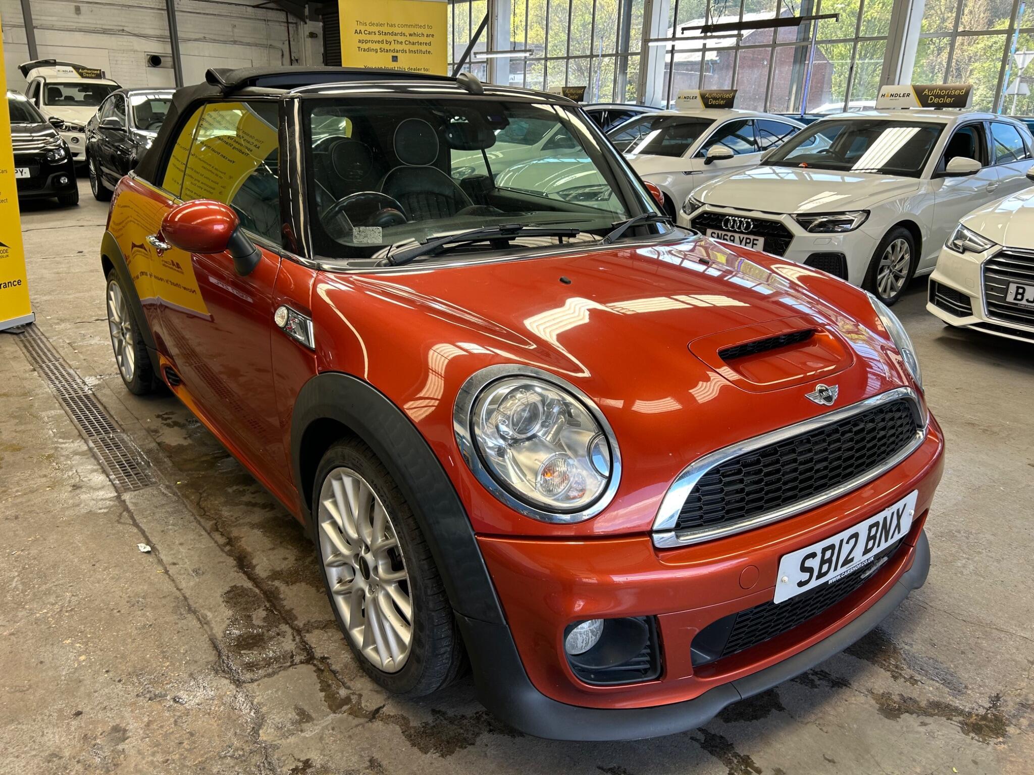 MINI Convertible - Image 36