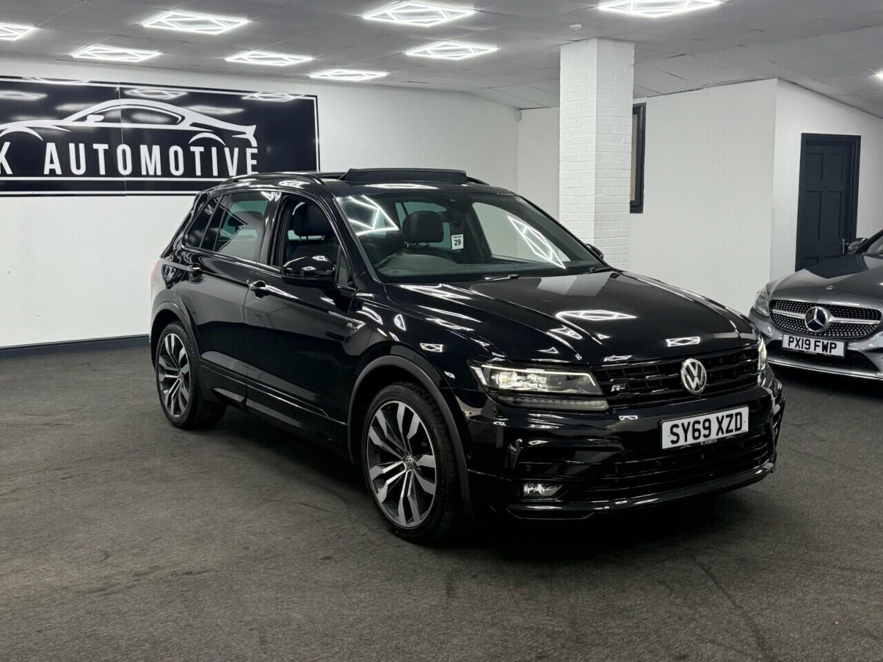 Volkswagen Tiguan - Image 10