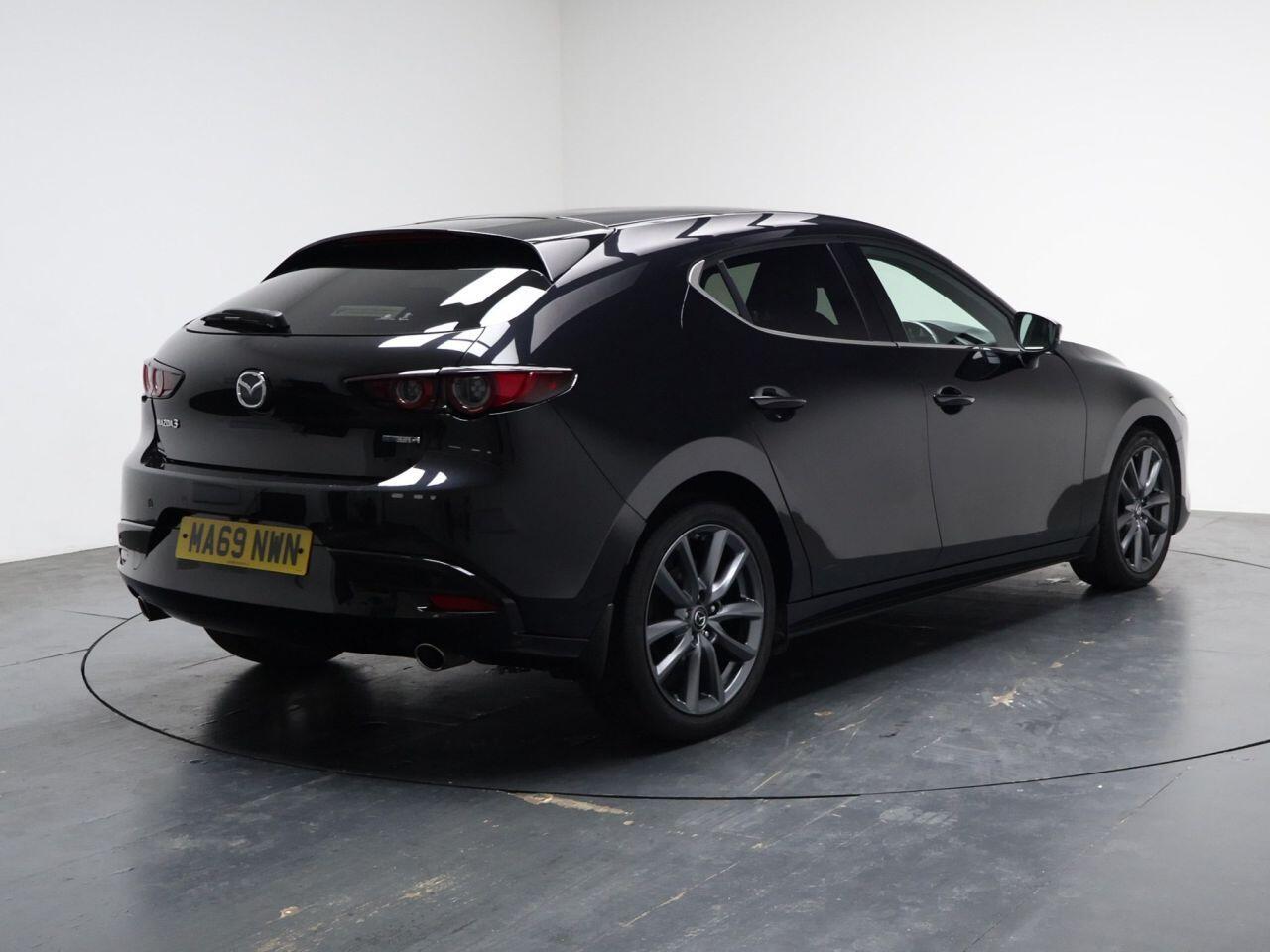 Mazda MAZDA3 - Image 12