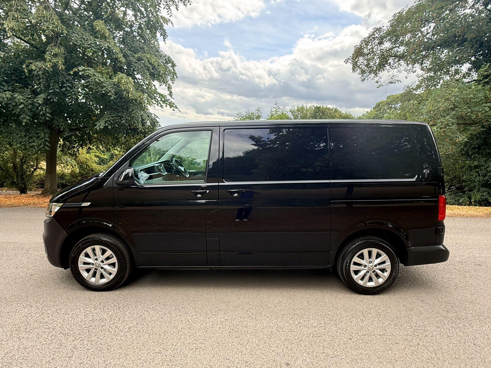 Volkswagen Transporter - Image 7