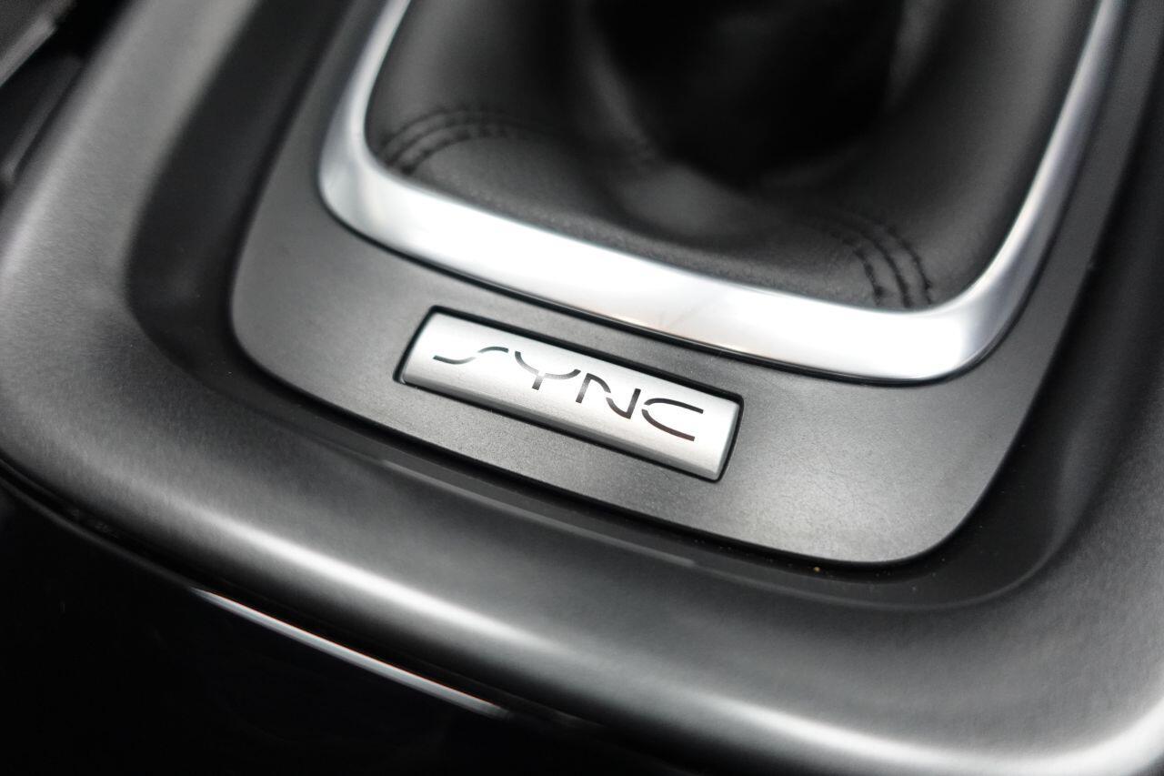 Ford Mondeo - Image 28