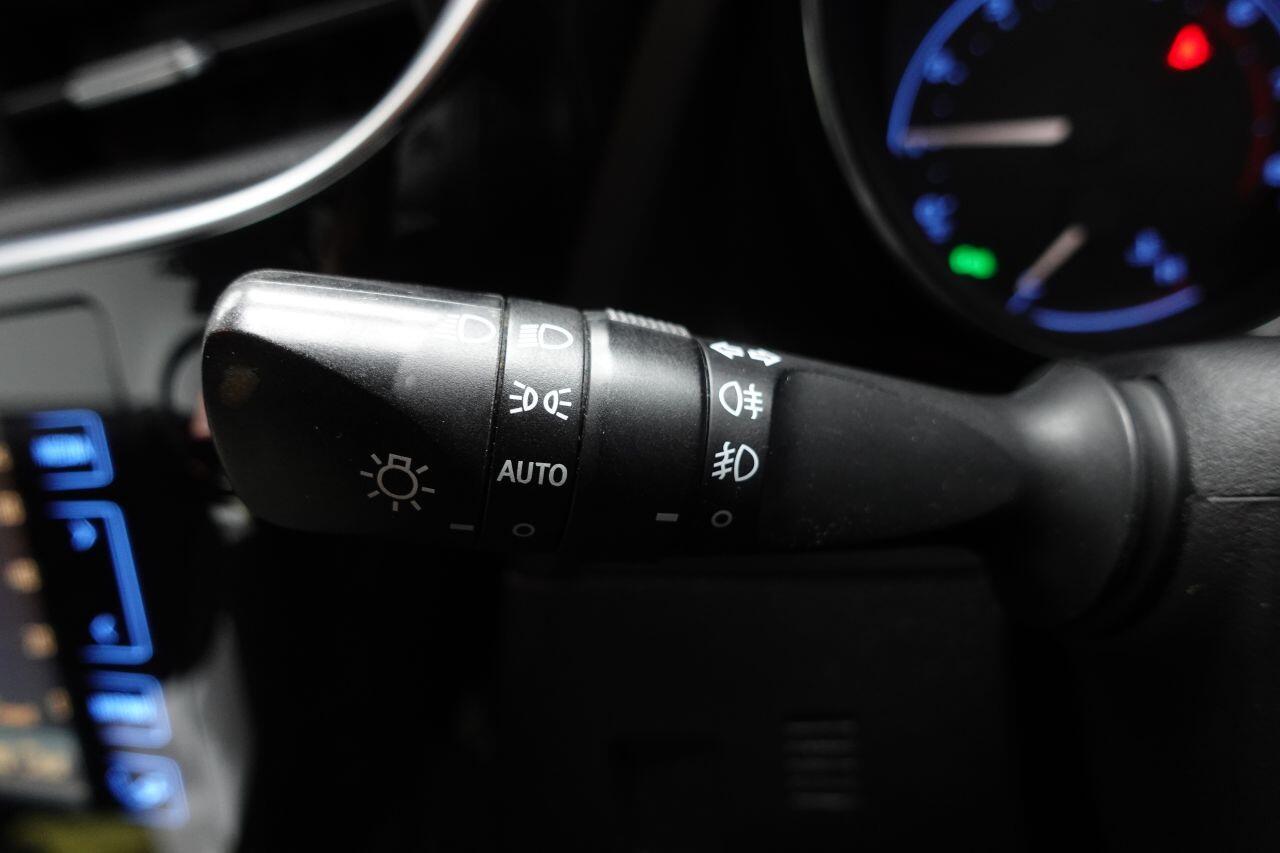 Toyota Auris - Image 33