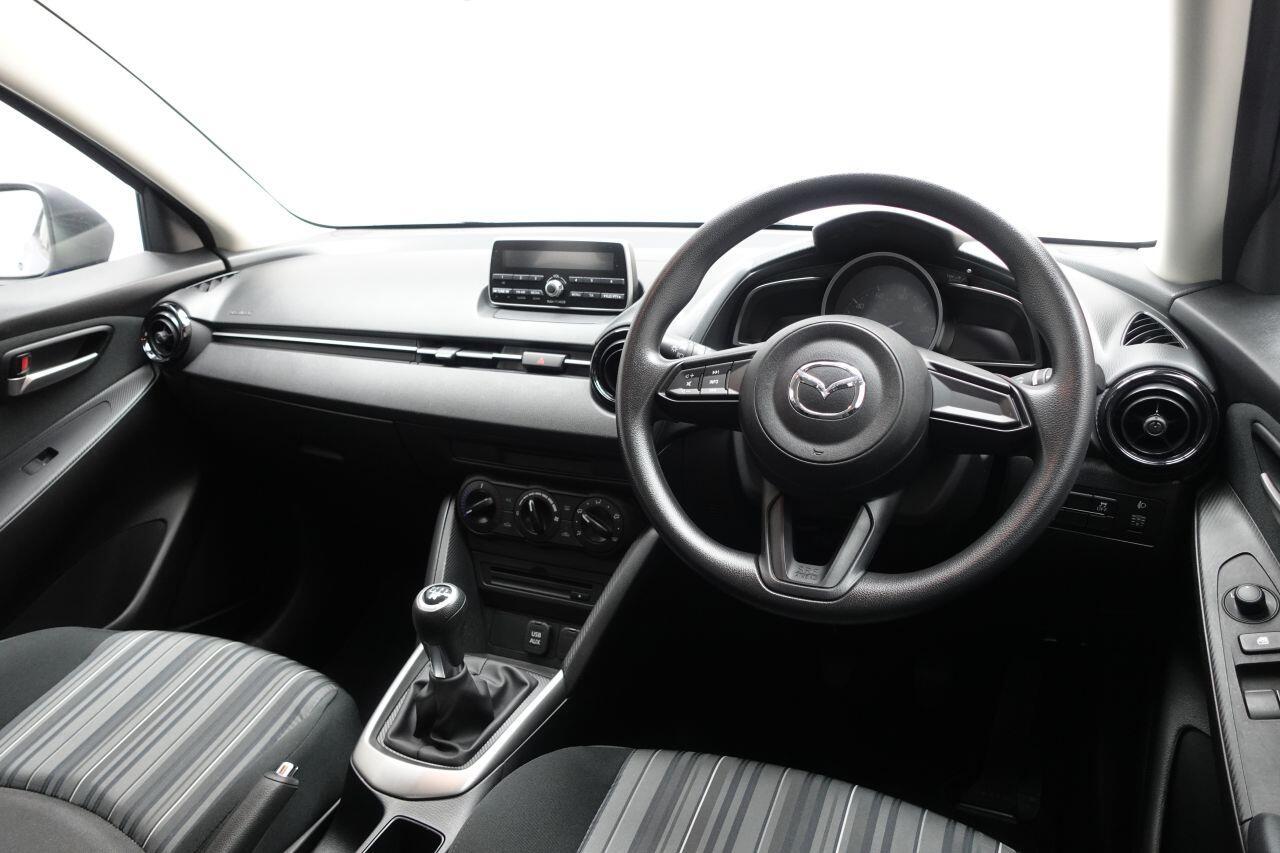 Mazda MAZDA2 - Image 17