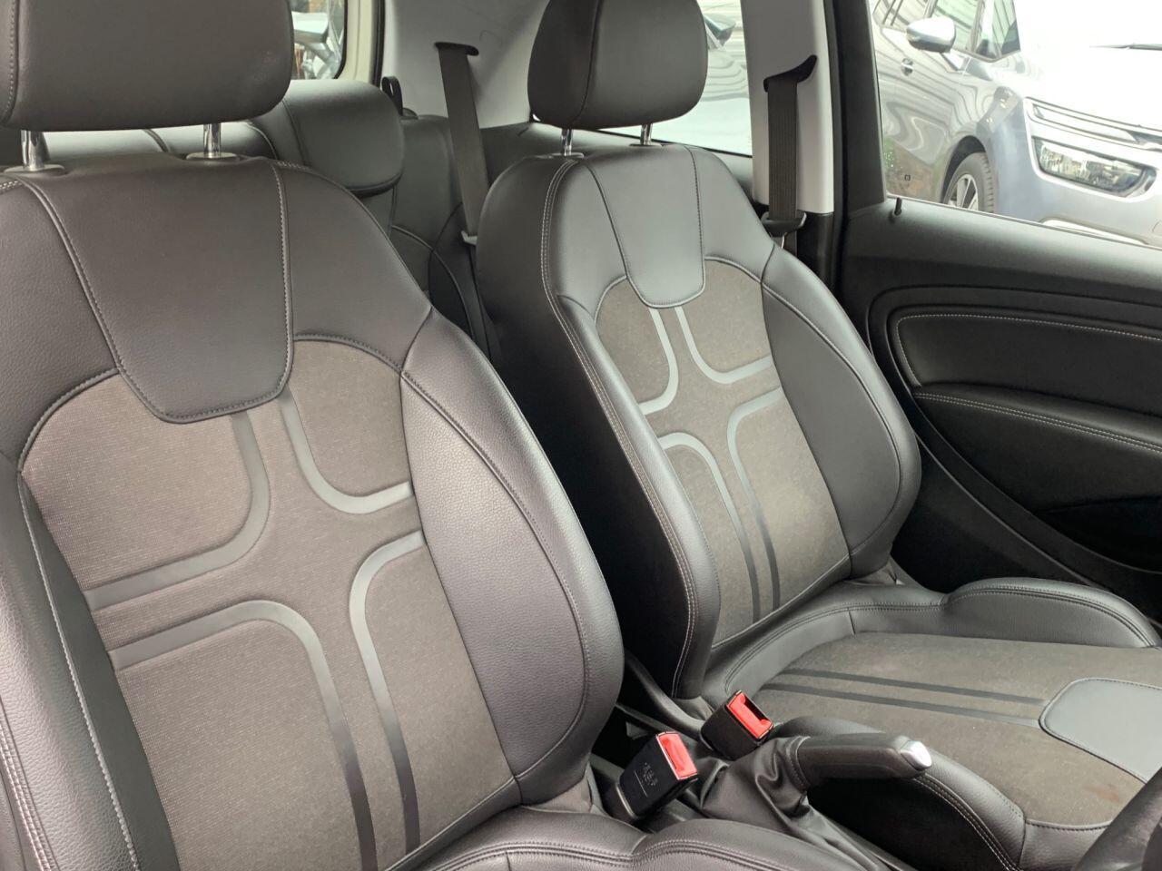 Vauxhall ADAM - Image 11