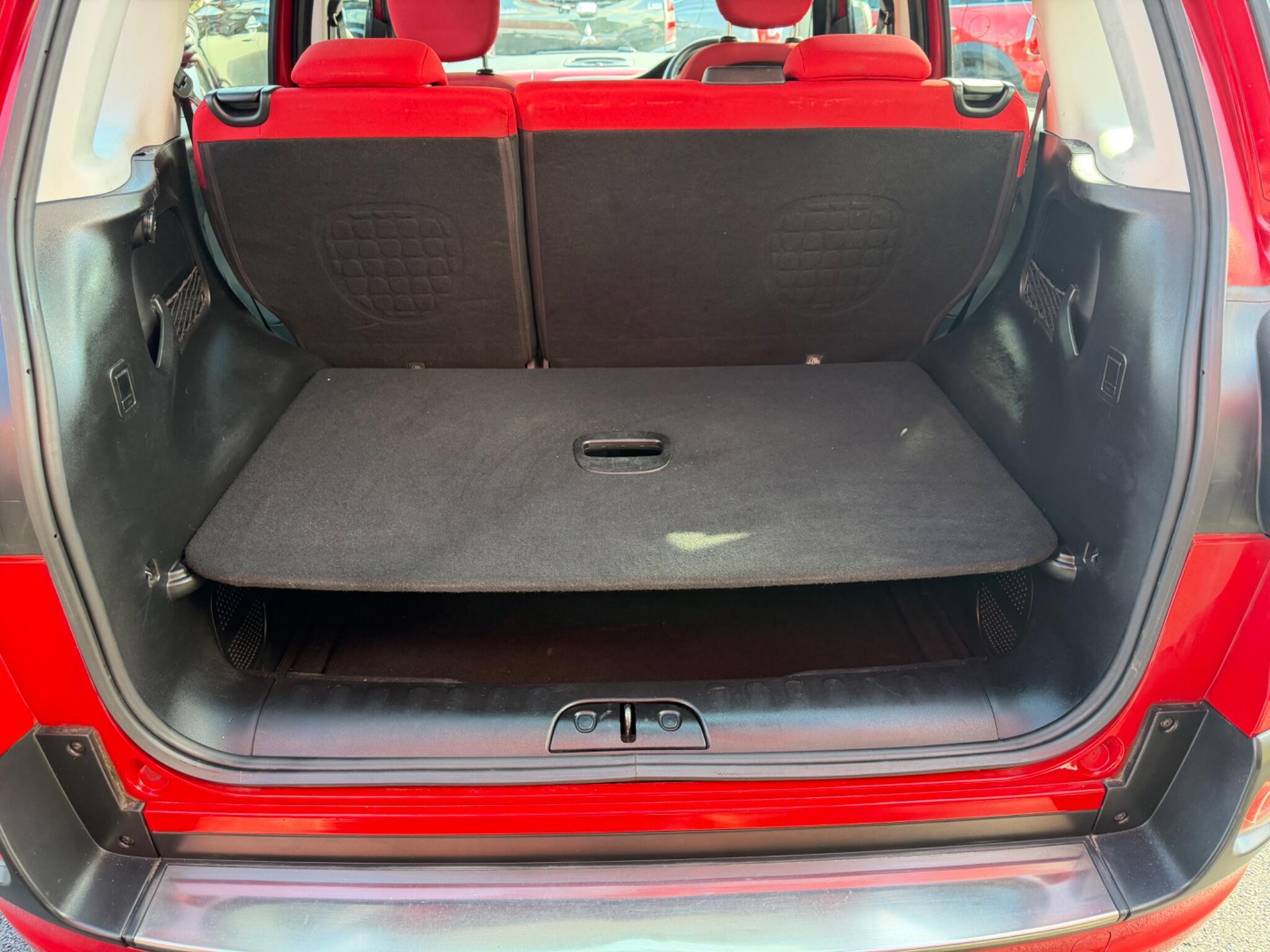Fiat 500L - Image 21