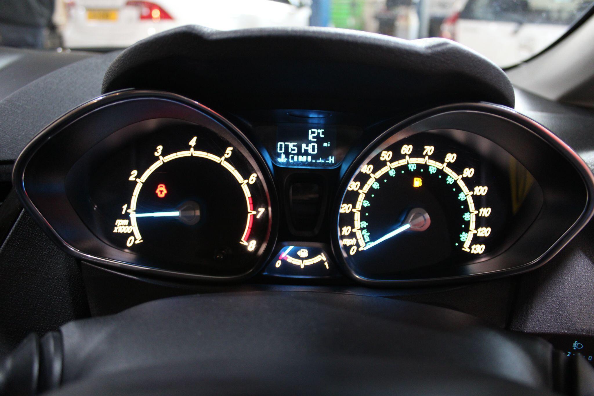 Ford Fiesta - Image 12