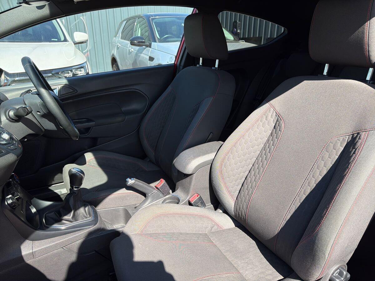 Ford Fiesta - Image 20