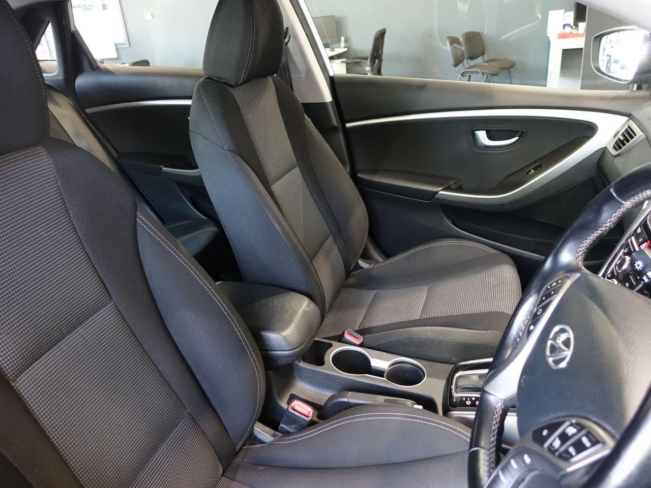 Hyundai i30 - Image 13