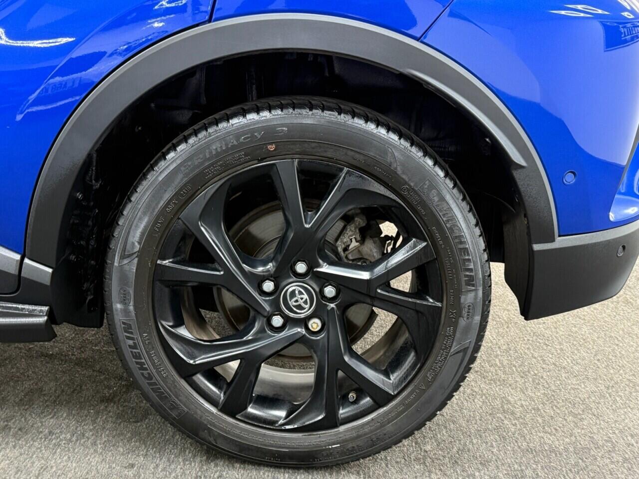 Toyota C-Hr - Image 13