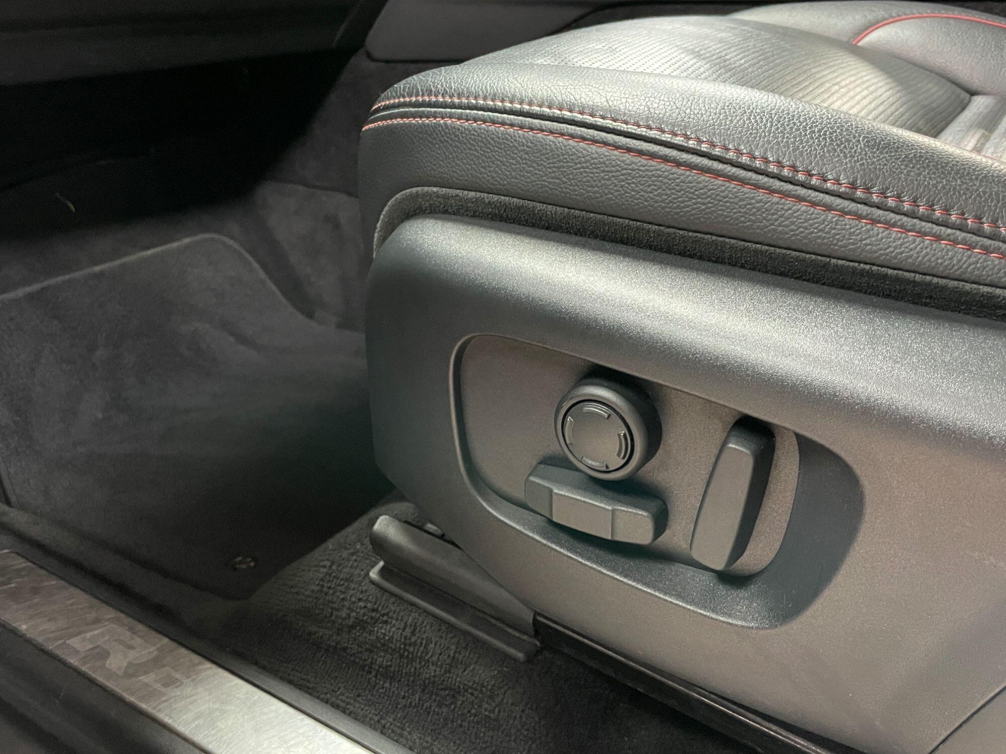 Land Rover DISCOVERY SPORT - Image 33