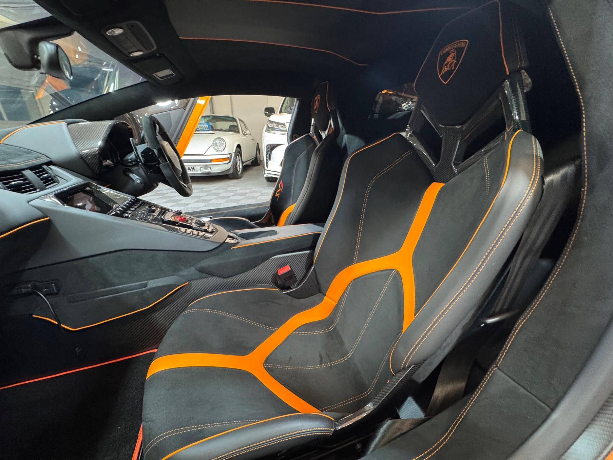 Lamborghini Aventador - Image 9