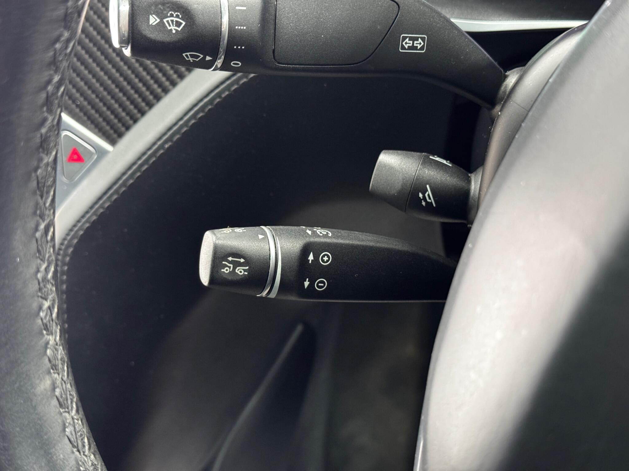 Tesla Model X - Image 24