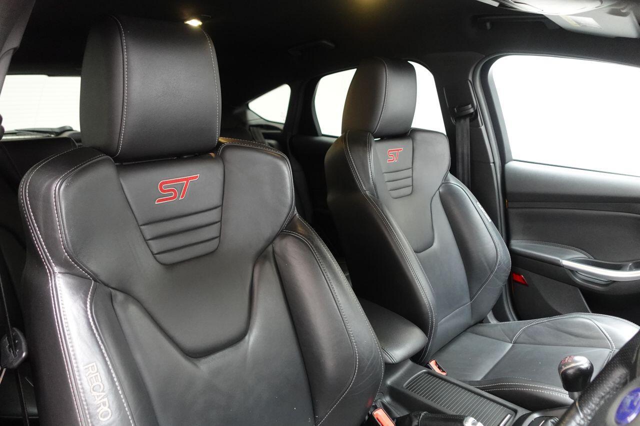 Ford Focus - Image 3