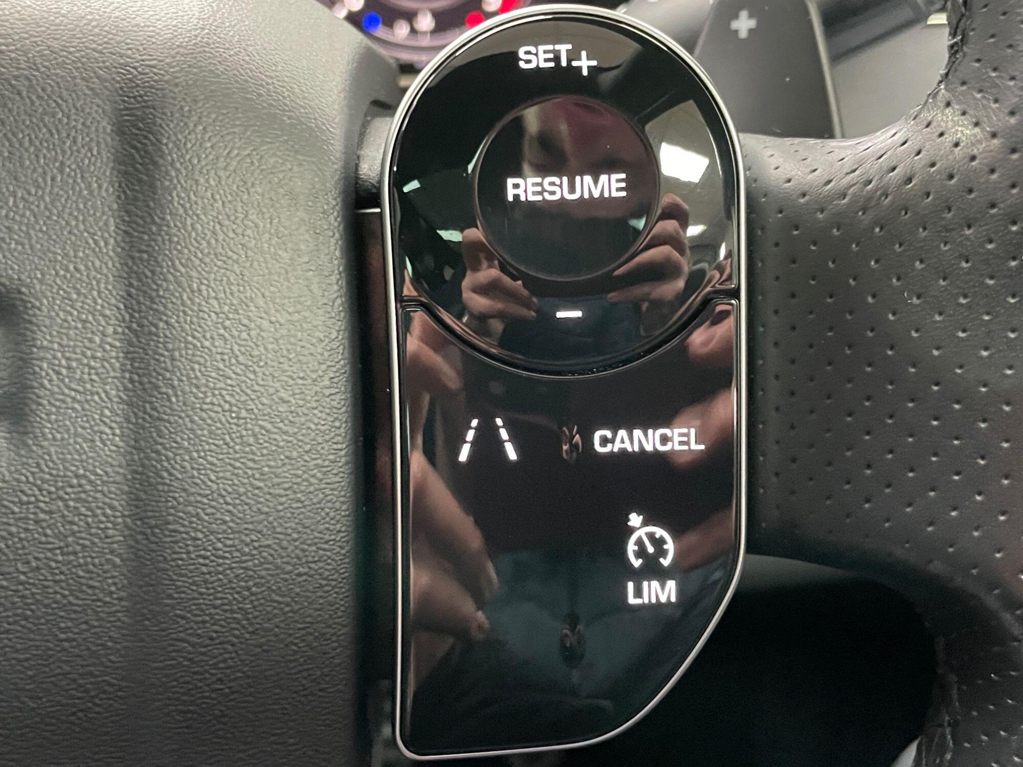 Land Rover Range Rover Evoque - Image 38