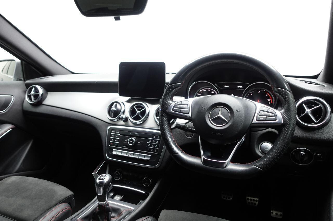 Mercedes-benz GLA - Image 15