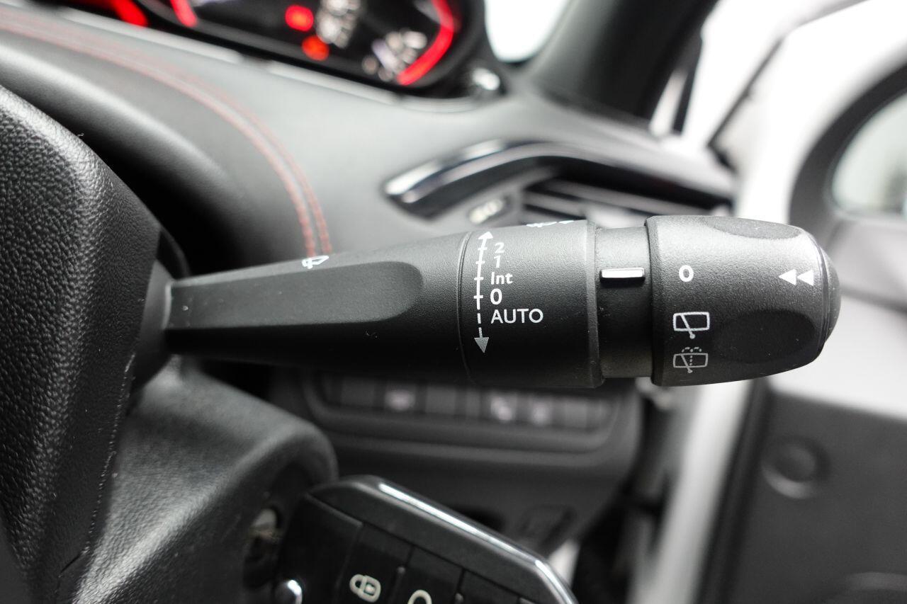Peugeot 208 - Image 34