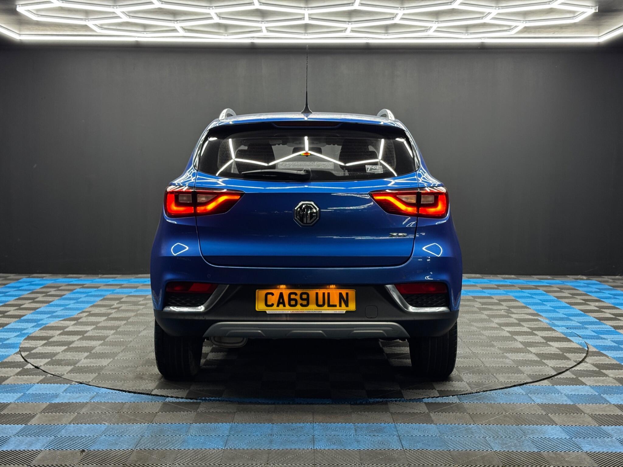 MG MG ZS - Image 6