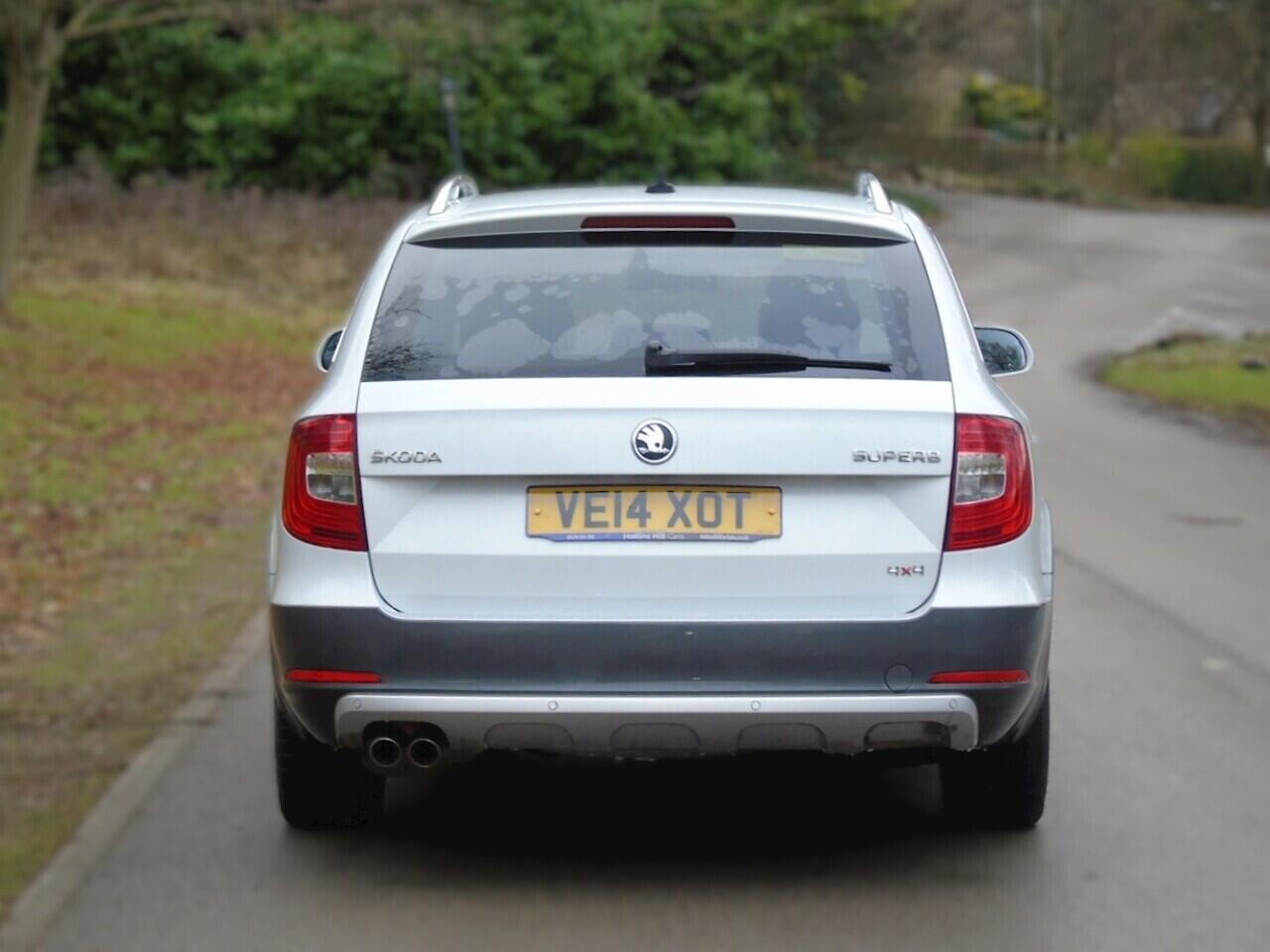 Skoda Superb - Image 21