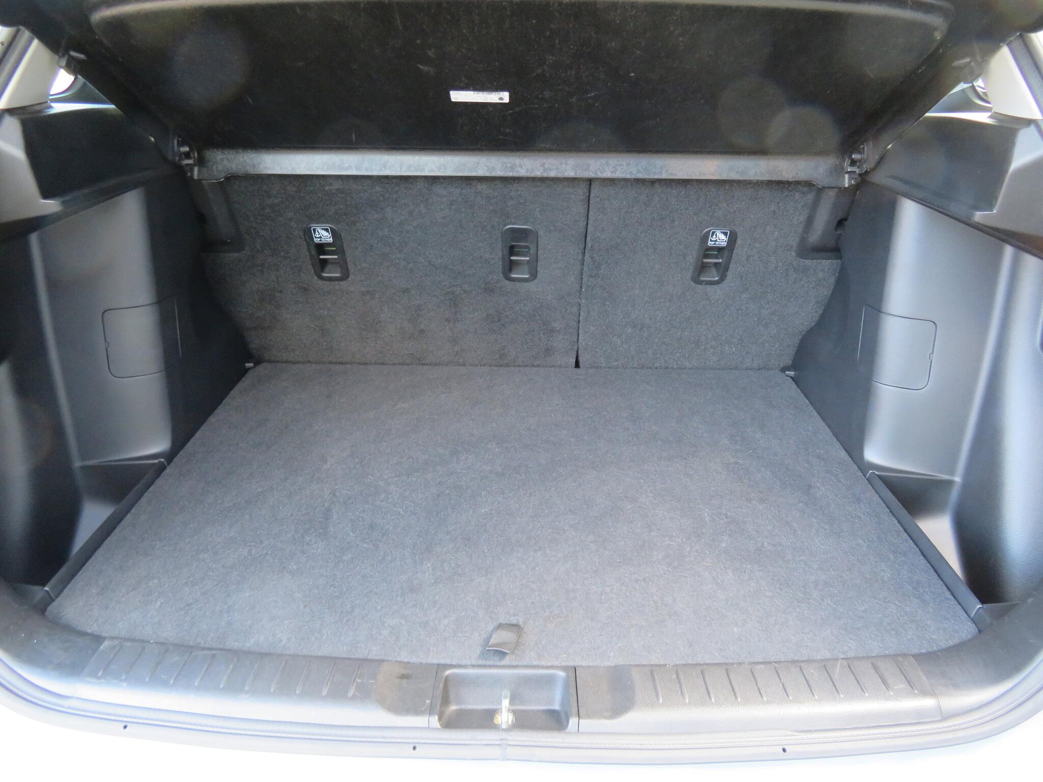 Suzuki Vitara - Image 10