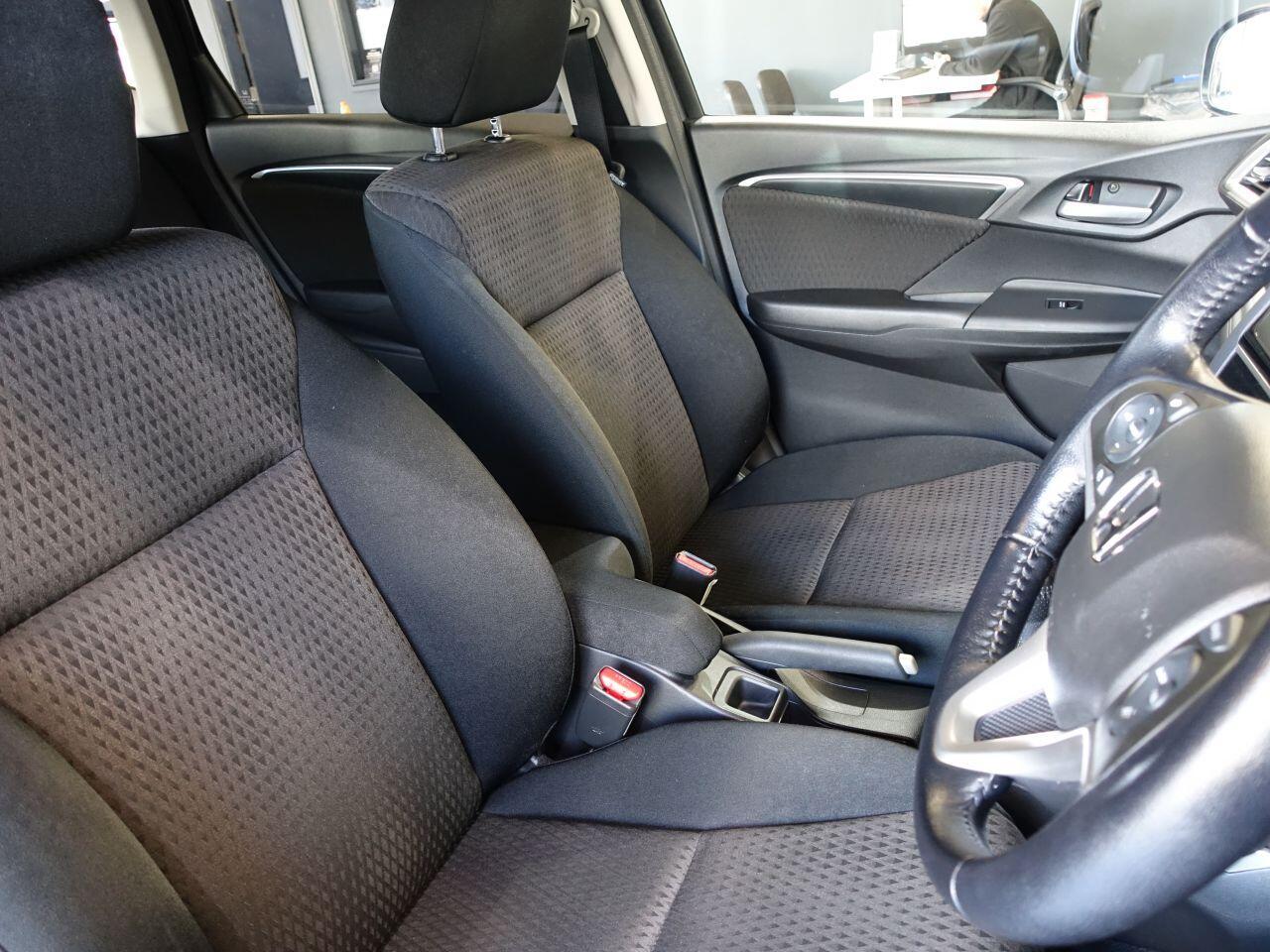 Honda Jazz - Image 13